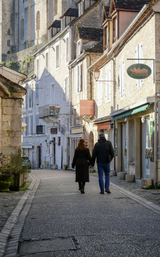 Couple Rue Principale Rocamadour Melanie Petit.png 1920px