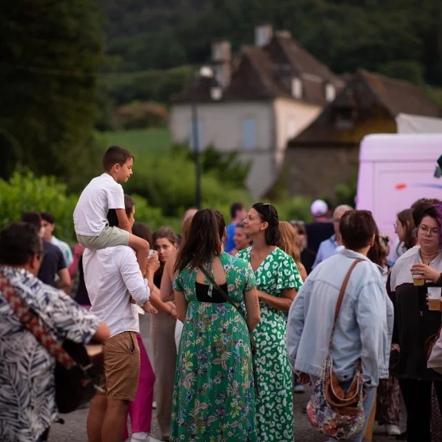 Concert Marché De Pays Monceaux Sur Dordogne