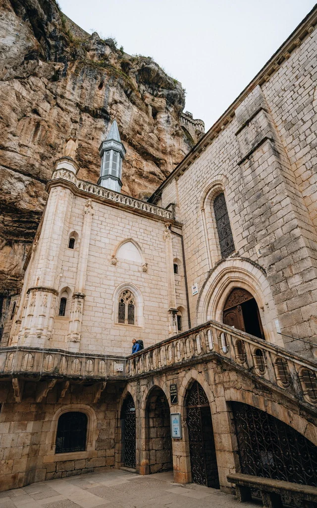 Façade de la Chapelle Notre-Dame et escalier des Pèlerins au