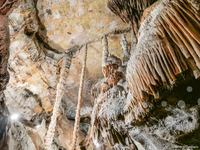 Concretions Grottes De Presque Melanie Petit.jpg 1200px 1