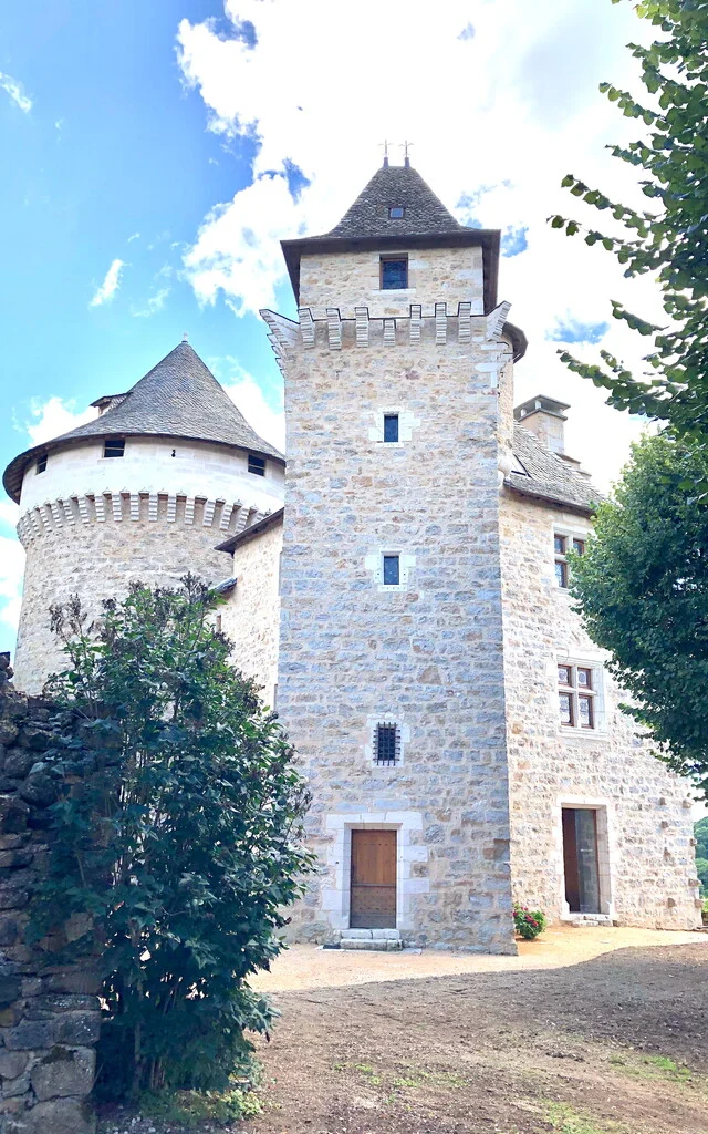 Extérieur du Chateau de Saignes