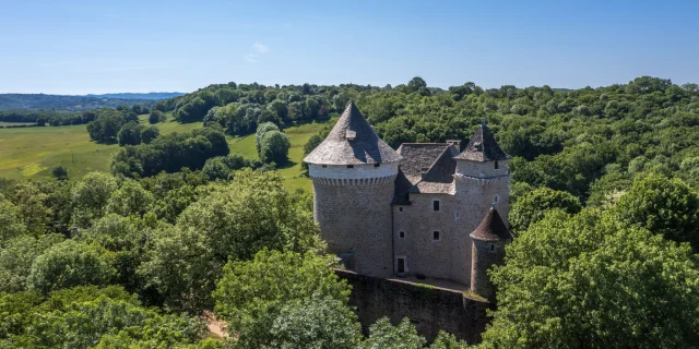 Vue aérienne du Château de Saignes