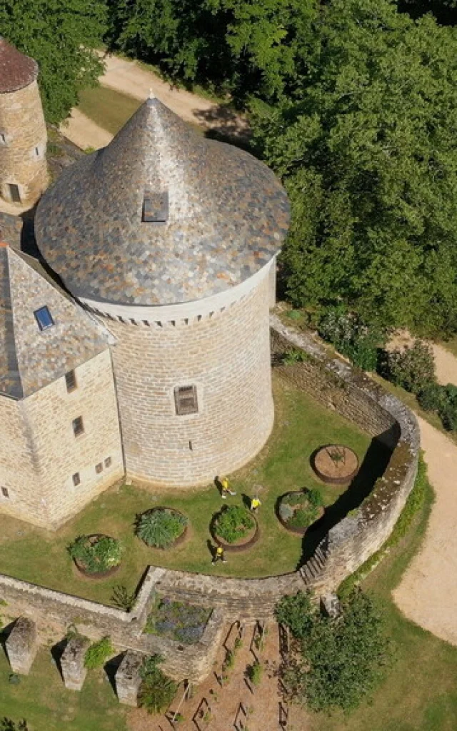 Vue drone du Château de Saignes